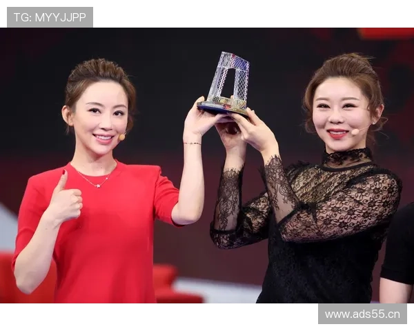 潘晓婷家里摆满奖杯，却连个像样的沙发都舍不得换？